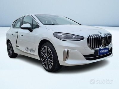 Usato 2022 BMW 218 Active Tourer 1.5 Benzin 136 CV (39.900 €)