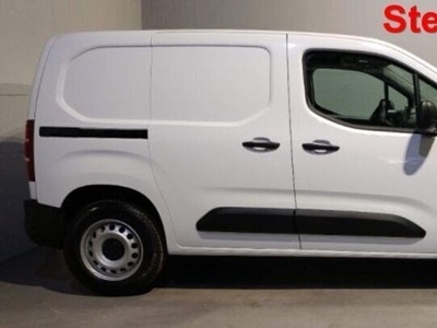 Usato 2023 Citroën Berlingo 1.5 Diesel 131 CV (17.950 €)