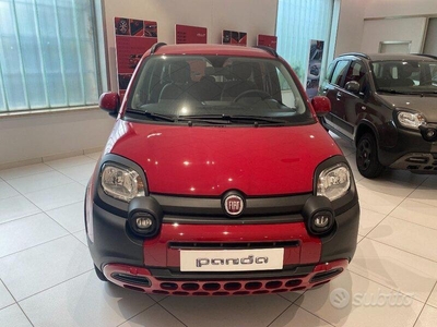 Usato 2023 Fiat Panda Cross 0.9 Benzin 85 CV (23.500 €)