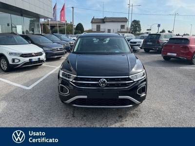 Usato 2023 VW T-Roc 1.0 Benzin 110 CV (27.900 €)