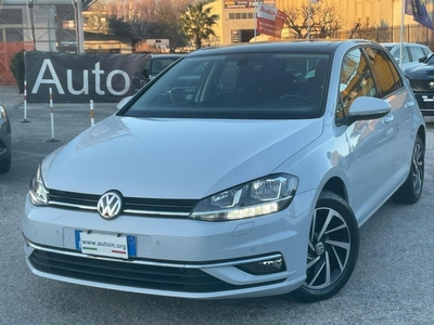 Volkswagen Golf 1.0 TSI 110 CV