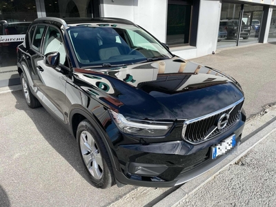 Volvo XC40 T2