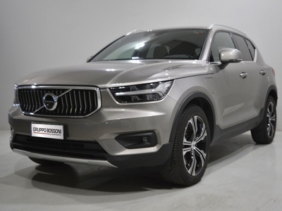 Volvo XC40 T5