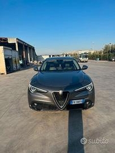 Alfa Romeo Stelvio 2.2 Turbodiesel 210 CV AT8 Q4