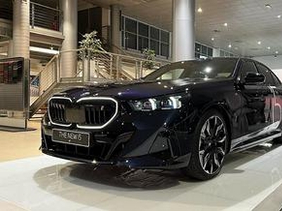 BMW BMW i5 eDrive40 Berlina