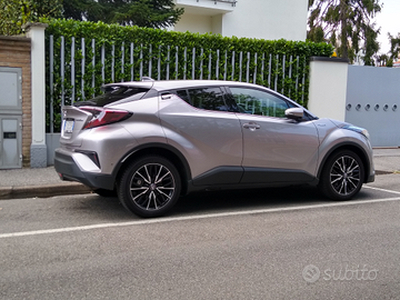 C-HR 1.8 LOUNGE del luglio 2019 km 32.200