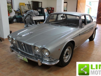 JAGUAR XJ 6 2.8 149 CV Usata