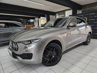 Maserati Levante 3.0 V6 250cv auto