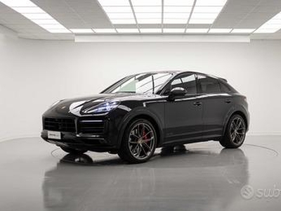 PORSCHE CAYENNE COUPÉ 4.0 GTS