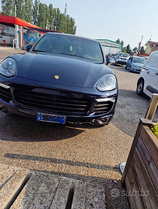 Porsche Cayenne Platinum Edition 184KW (250CV)