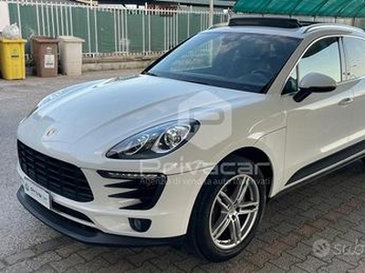 PORSCHE Macan 2.0