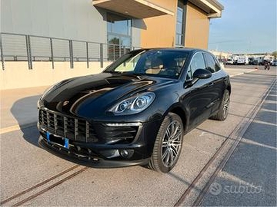 PORSCHE Macan - 2018