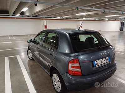 Skoda fabia 2006 Neopatentato 1.4