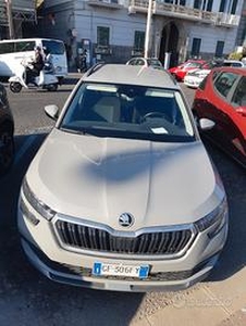 SKODA Kamiq con 15 euro 300 km ciclo misto 450 aut