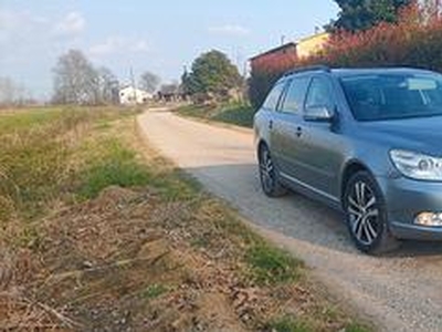 Skoda octavia sw 1.6 tdi 06/2012