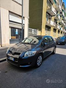 TOYOTA Auris - 2009