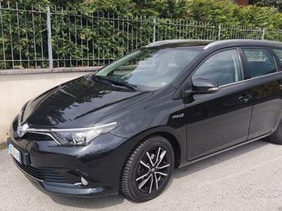 TOYOTA Auris 2ªs Hybrid in Garanzia perfetta