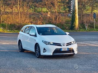 Toyota Auris Touring Sports 1.8 Hybrid Lounge