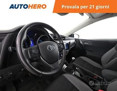 TOYOTA Auris Touring Sports SJ10111