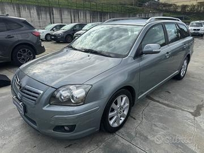 Toyota Avensis 2.0 D-4D Wagon Sol