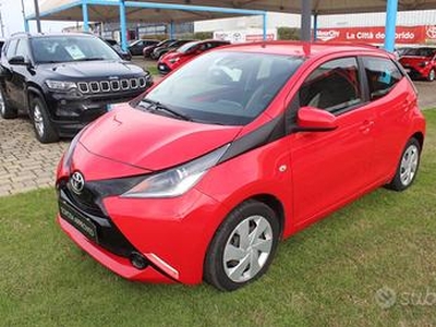 TOYOTA Aygo 1.0 VVT-i 69 CV 5 porte x-play TSS