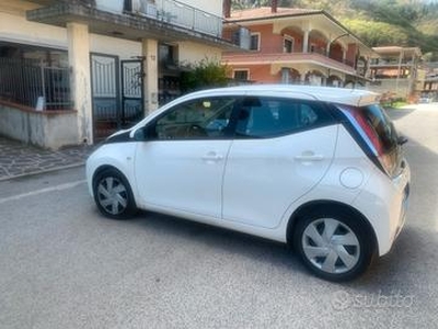 TOYOTA Aygo 2ª serie - 2016