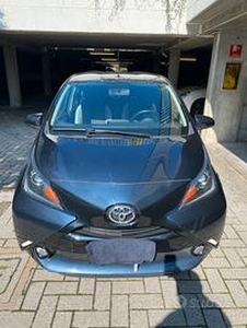 Toyota Aygo 5porte X-play per neopatentati