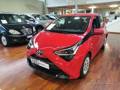 TOYOTA Aygo Connect 1.0 VVT-i 72 CV 5 porte U6358