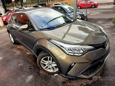 Toyota C-HR 1.8 full hybrid