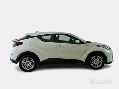 TOYOTA C-HR 1.8H 98CV E-CVT Business