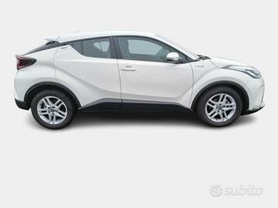 TOYOTA C-HR 1.8H 98CV E-CVT Business