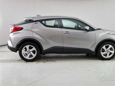 TOYOTA C-HR 1.8H 98CV E-CVT Business