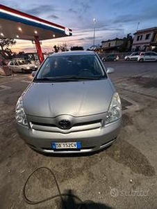 Toyota Corolla verso