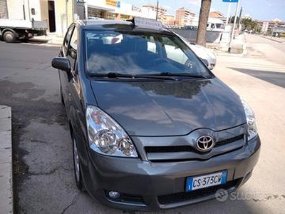 TOYOTA COROLLA VERSO