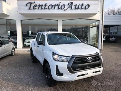 TOYOTA Hilux 2.4 D-4D 4WD 4 porte Double Cab Com