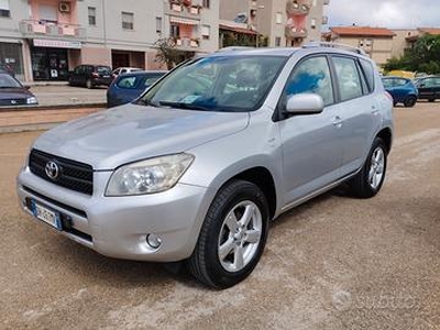 Toyota RAV 4 2.2 D-4D 136 CV