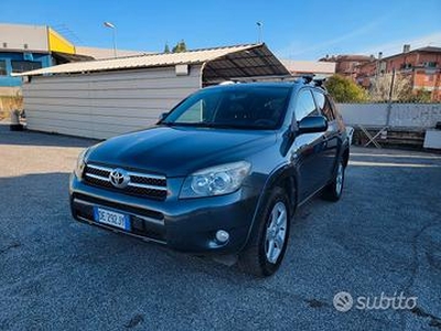 Toyota RAV 4 2.2 D-4D 177 CV Lux SOLO 135 MILAKM