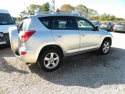 Toyota RAV 4 SUV 4x4 Multif Cerchi Clima Bluetooth