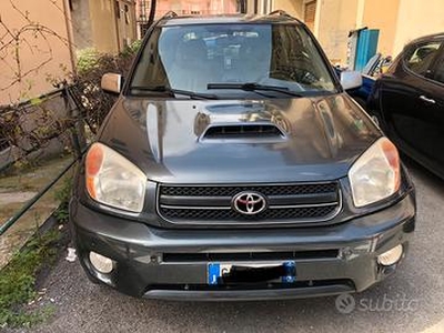 Toyota RAV4 2.0 TdiD4D 5 porte 12/2005 Km 165000