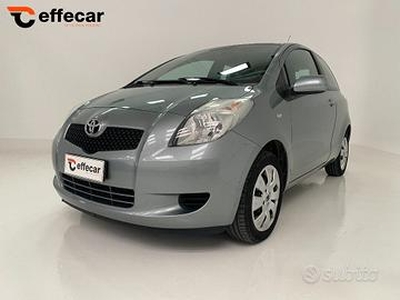 TOYOTA Yaris 1.0 3 p Sol NEOPATENTATI