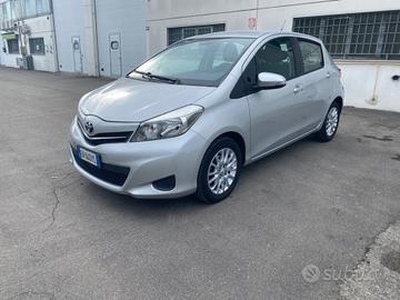 Toyota Yaris 1.0 5 porte Active 65.000 Km Neopaten