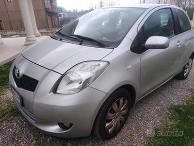 Toyota Yaris 1.3 3 porte M-MT Sol( cambio automati