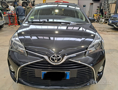 Toyota Yaris 1.3 Lounge 5p