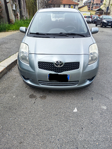 Toyota Yaris 1300 del 2007 con cambio automatico