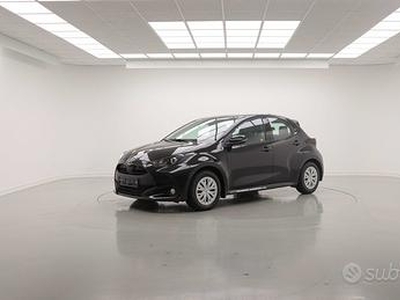 TOYOTA YARIS 1.5 HYBRID 5 PORTE ACTIVE