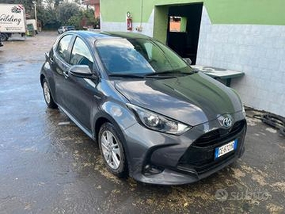 Toyota Yaris 1.5 Hybrid 5 porte Business