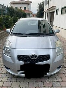 Toyota Yaris - unico proprietario - trattabile