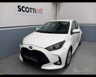 Toyota Yaris 4nd serie 1.5 Hybrid 5 porte Active