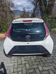 Vendo Toyota Aygo 2016