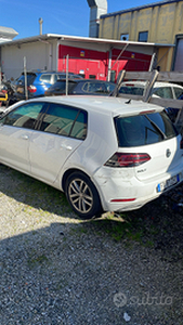 Volkswagen golf 7 incidentata